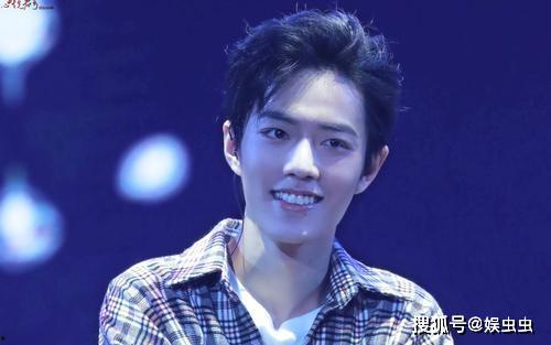 娱乐吃瓜社黄子韬,娱乐圈的“吃瓜”焦点，揭秘他的星途历程